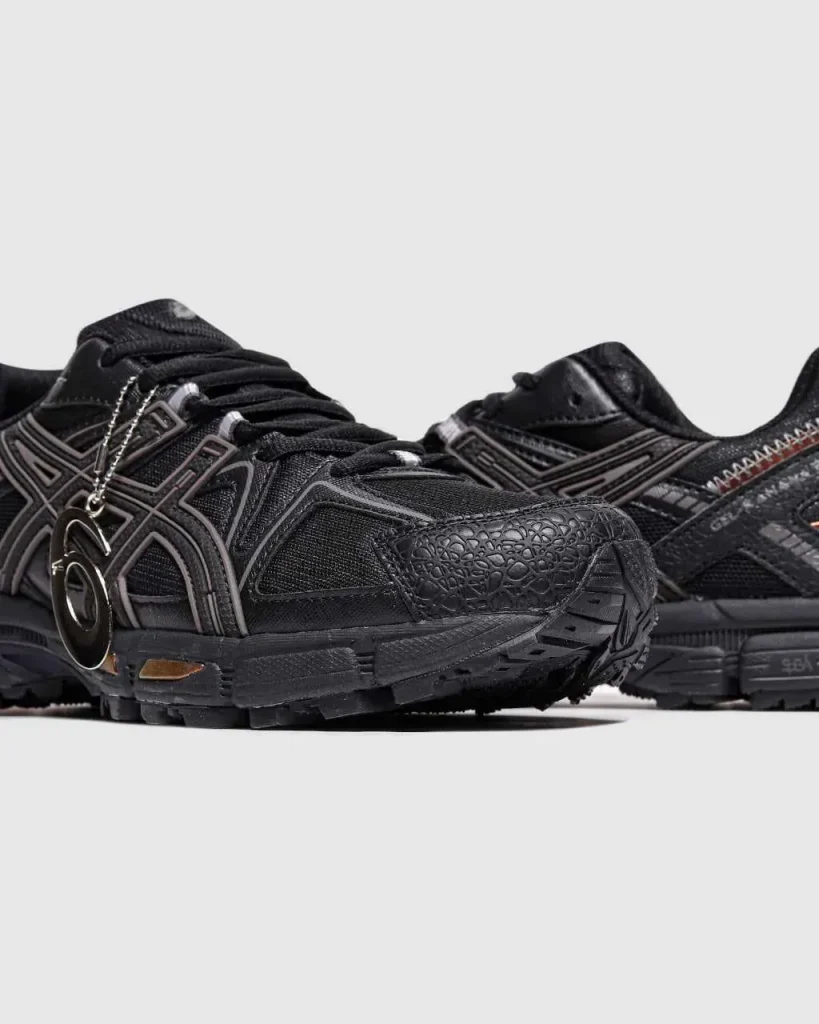 Asics Gel-Kahana 8 Black Gold Pink