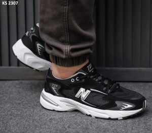 Кросівки New Balance 725 Black/White (чорно/білі)
