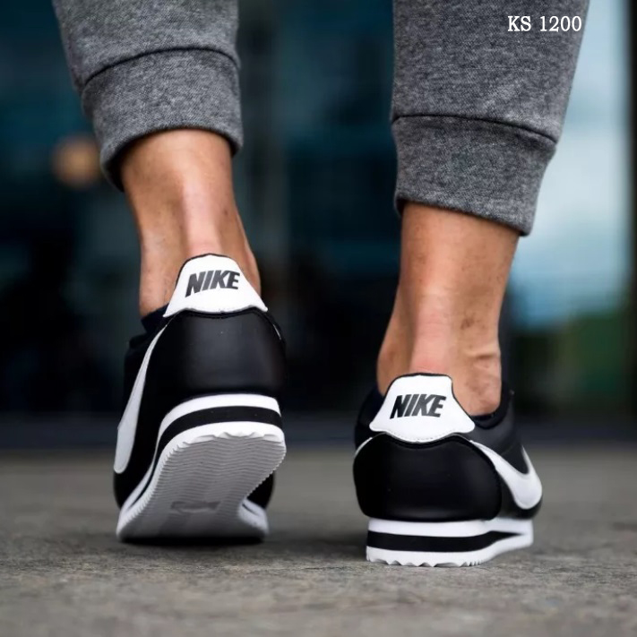 Кросівки Nike Cortez Black and White (чорно/білі)