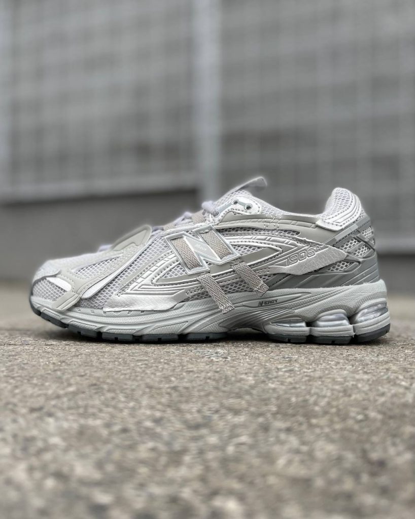 New Balance 1906A Grey