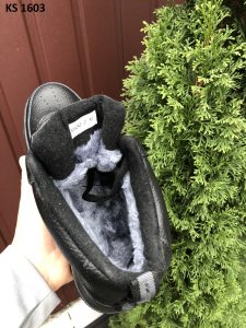 Nike Air Force 1 07 Mid LV8 (чорні) ЗИМА