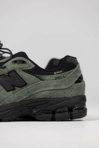 New Balance 2002R Green Black Gore-Tex