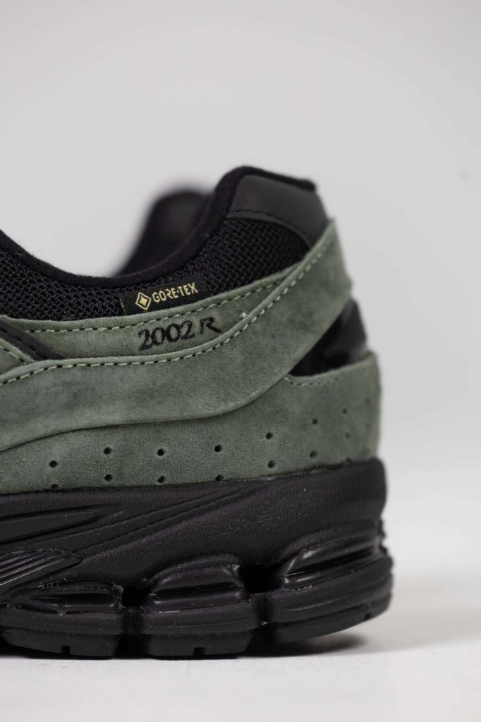 New Balance 2002R Green Black Gore-Tex