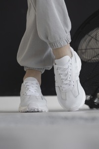 Adidas Retropy E5 White