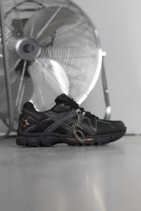 Asics Gel-Kahana 8 Black Gold Pink