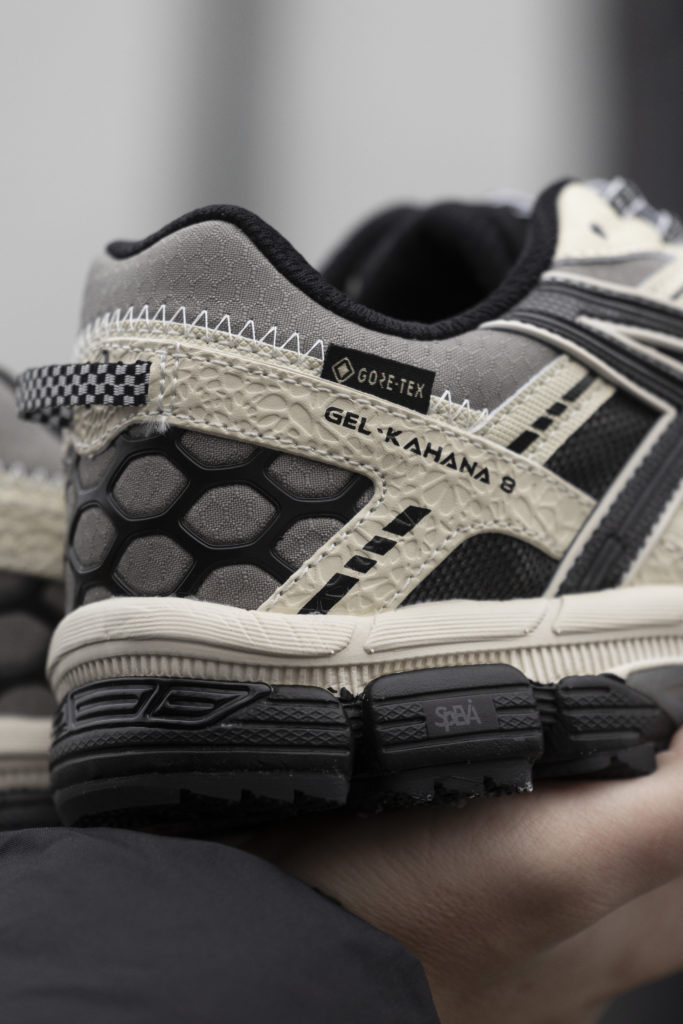 Asics Gel Kahana 8 Gore-Tex Beige