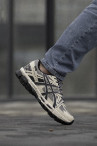 Asics Gel Kahana 8 Gore-Tex Beige