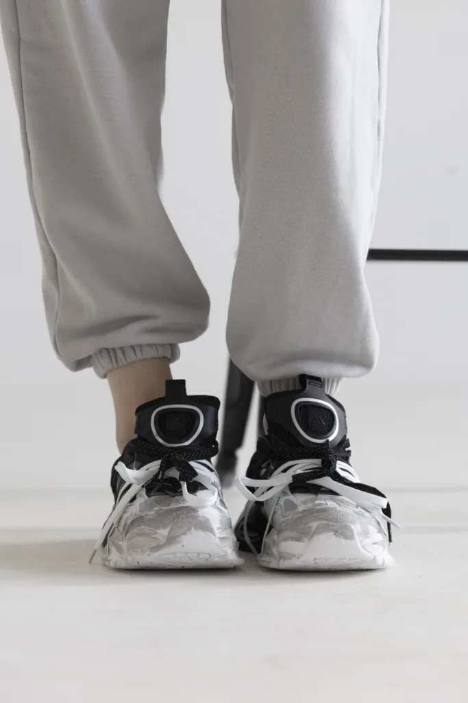 Adidas Vento XLG Deluxe Black White