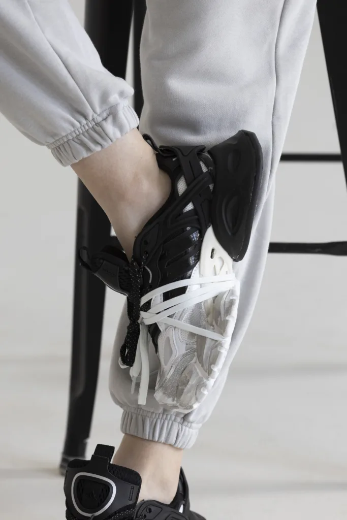 Adidas Vento XLG Deluxe Black White