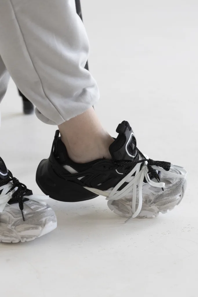 Adidas Vento XLG Deluxe Black White