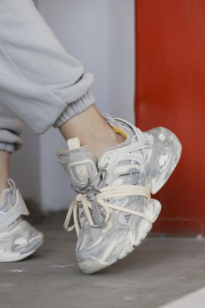 Adidas Vento XLG Deluxe Beige Grey