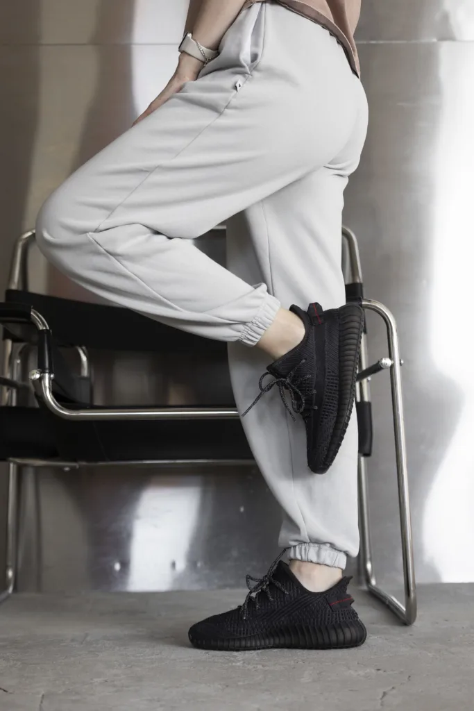 Adidas Yeezy 350 Black Рефлективні шнурки