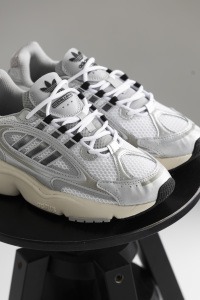 Adidas Ozmillen White Beige