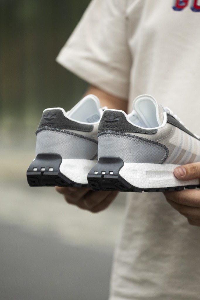 Adidas Retropy