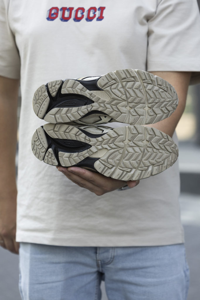 Asics Gel-Kahana Beige Gold Black