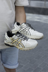 Asics Gel-Kahana Beige Gold Black