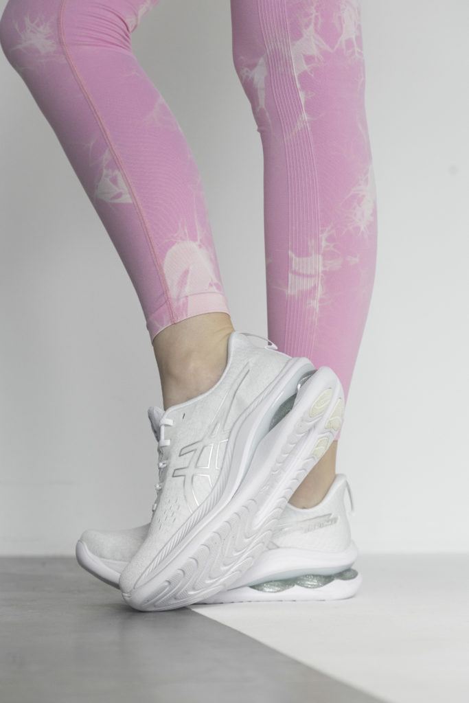 Asics Gel-Kinsei Max white