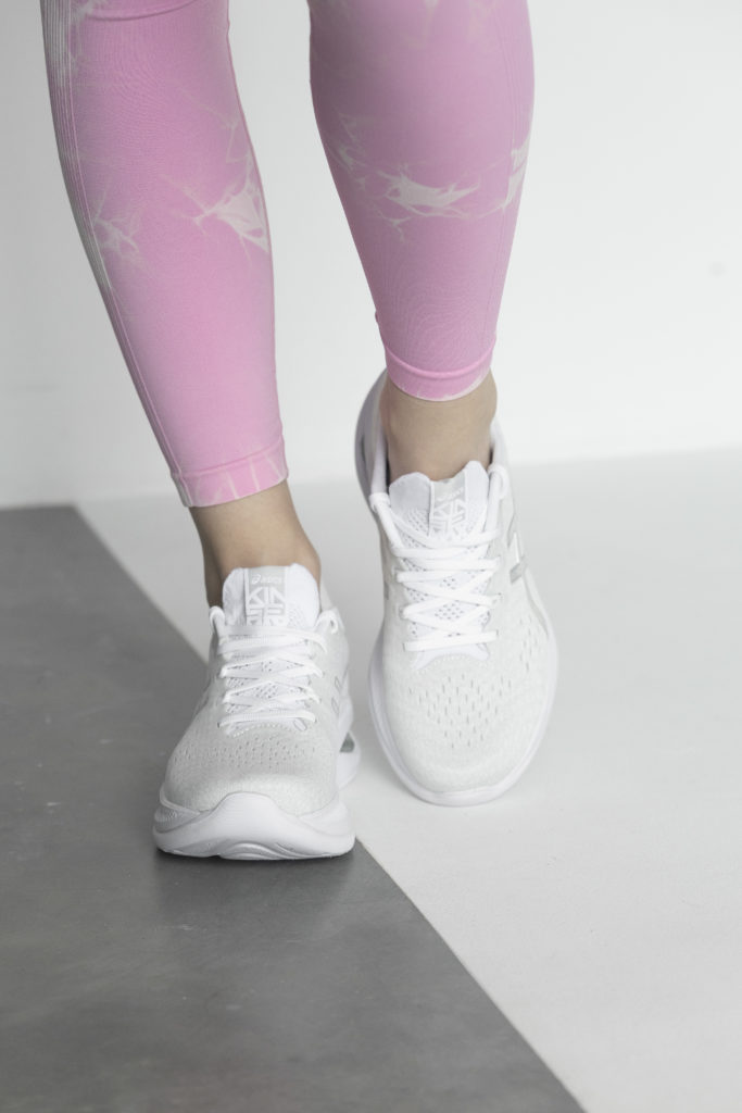 Asics Gel-Kinsei Max white