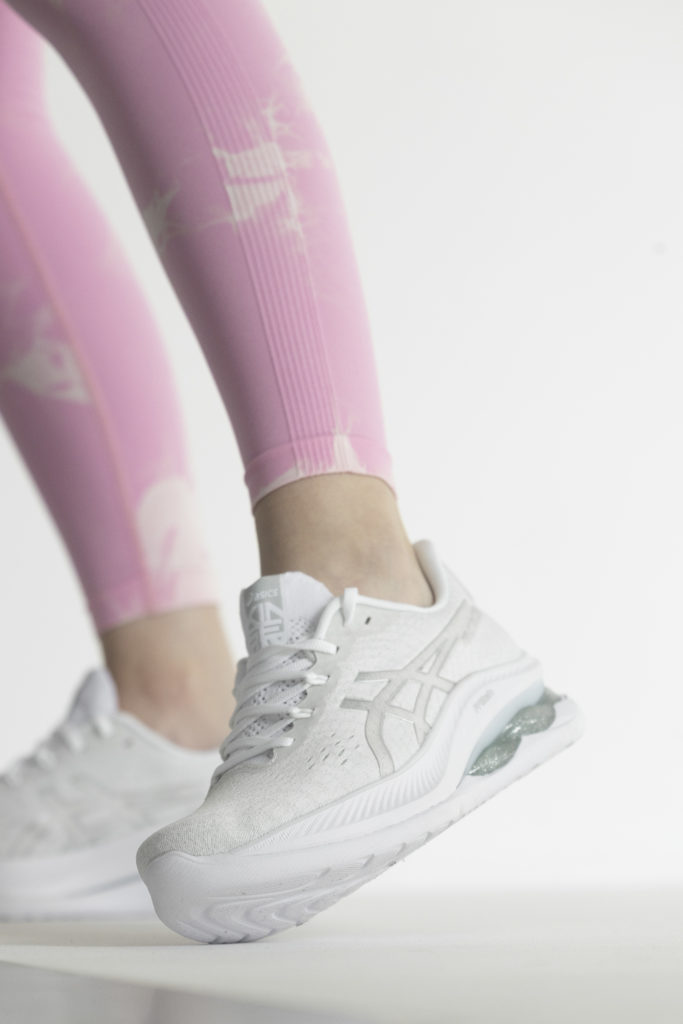 Asics Gel-Kinsei Max white