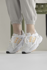 Adidas Ozmillen White Yellow