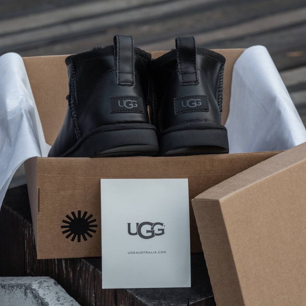 UGG Ultra Mini Black Leather