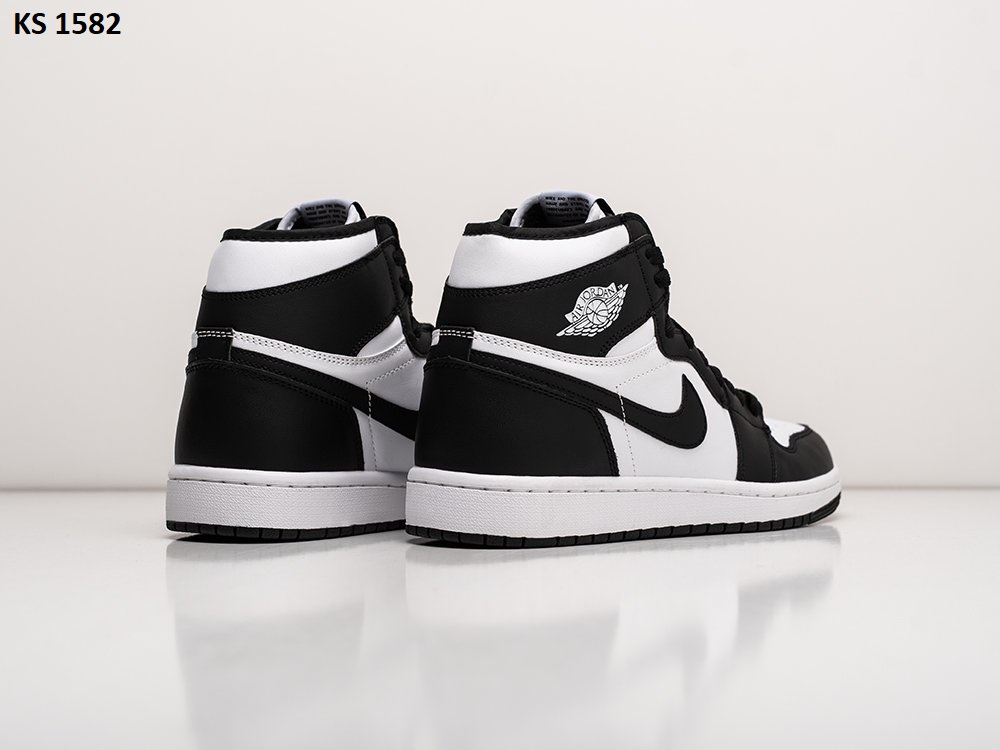 Кросівки Nike Air Jordan 1 Retro High Black White (чорно/білі) ЗИМА