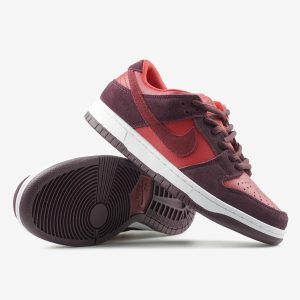 Nike SB Dunk Cherry