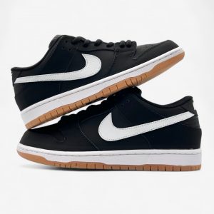 Nike Dunk SB Black Gum
