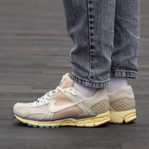 Nike Zoom Vomero 5 Climacool  Beige
