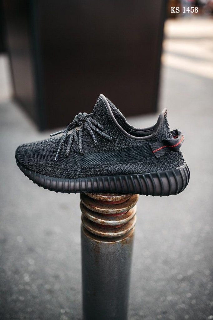 Yeеzy Boоst 350 v2 Black