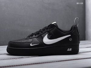 Кросівки Nike Air Force 1 LV8 Black (чорні)