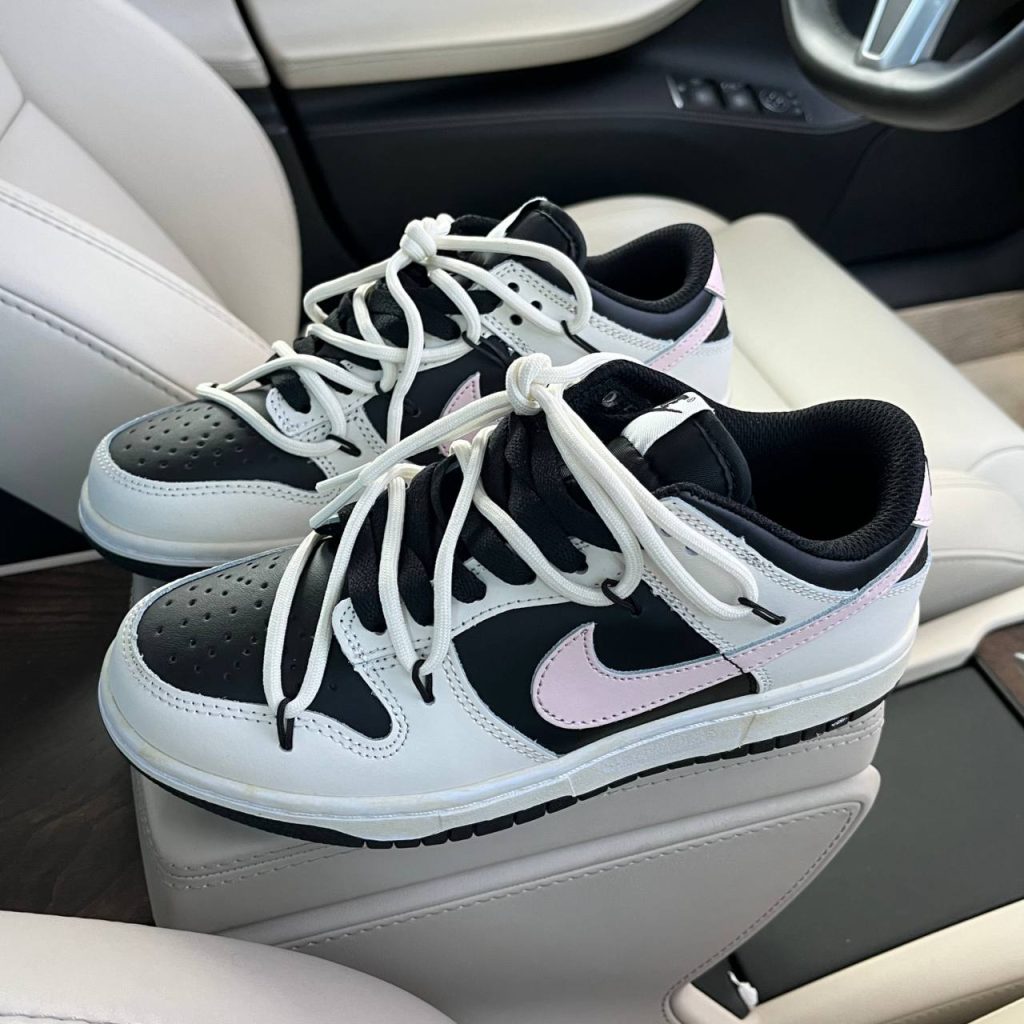 Nike Dunk Black White (ДИВ ФОТО, фабричні жовті плями)