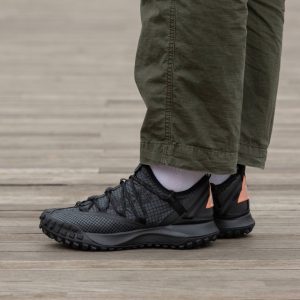 Nike ACG Mountain Fly Low  “Black Anthracite”