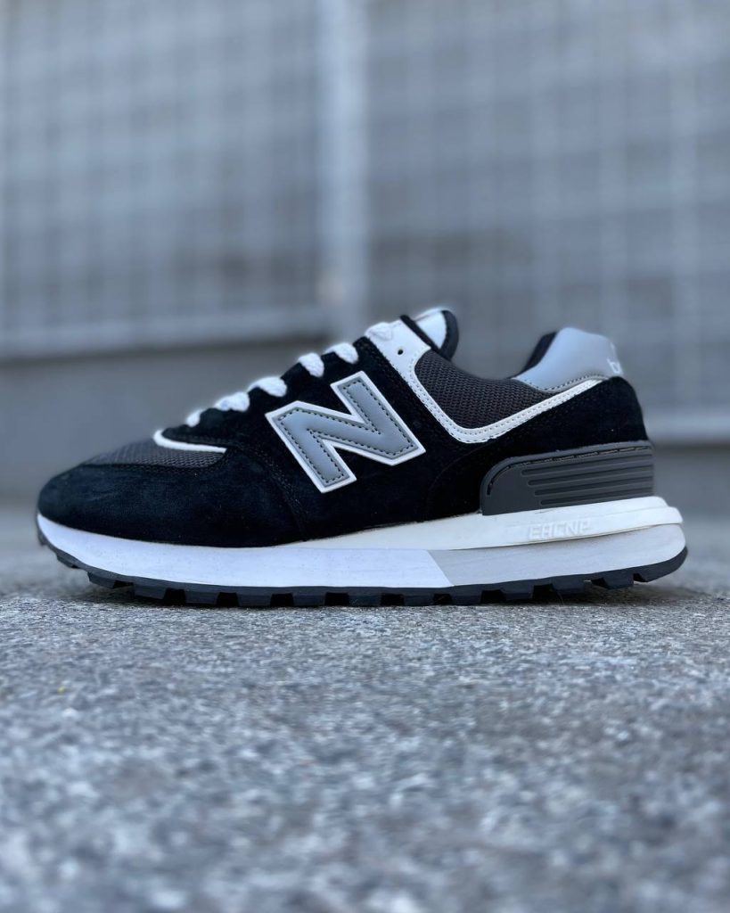 New Balance 574 Black&White