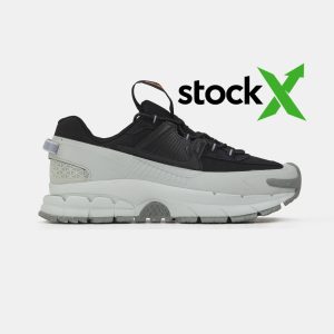 Nike Vomero Roam White Black