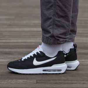Nike Air Max Dawn Black white