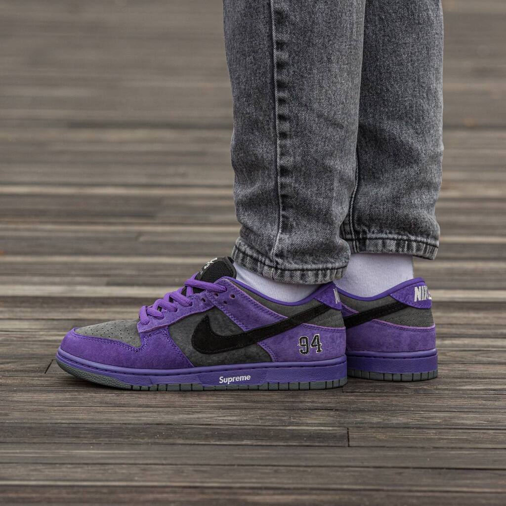 Nike Sb Dunk Low x Supreme Purple
