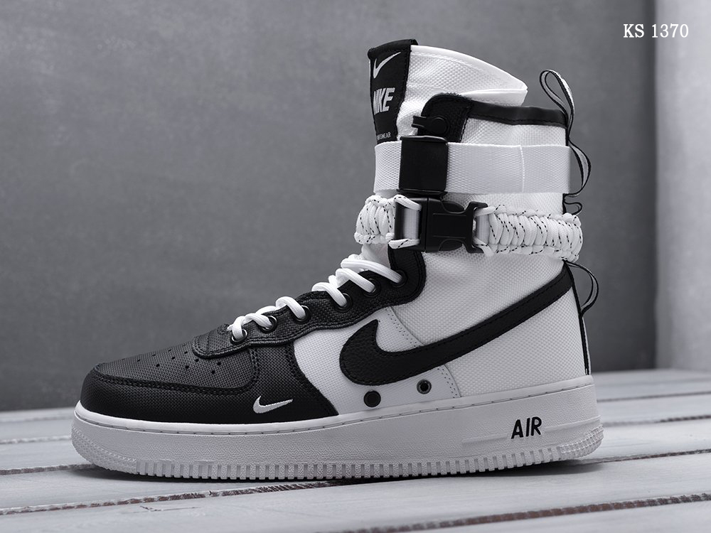 Кросівки Nike SF Air Force 1 White and black (біло/чорні)