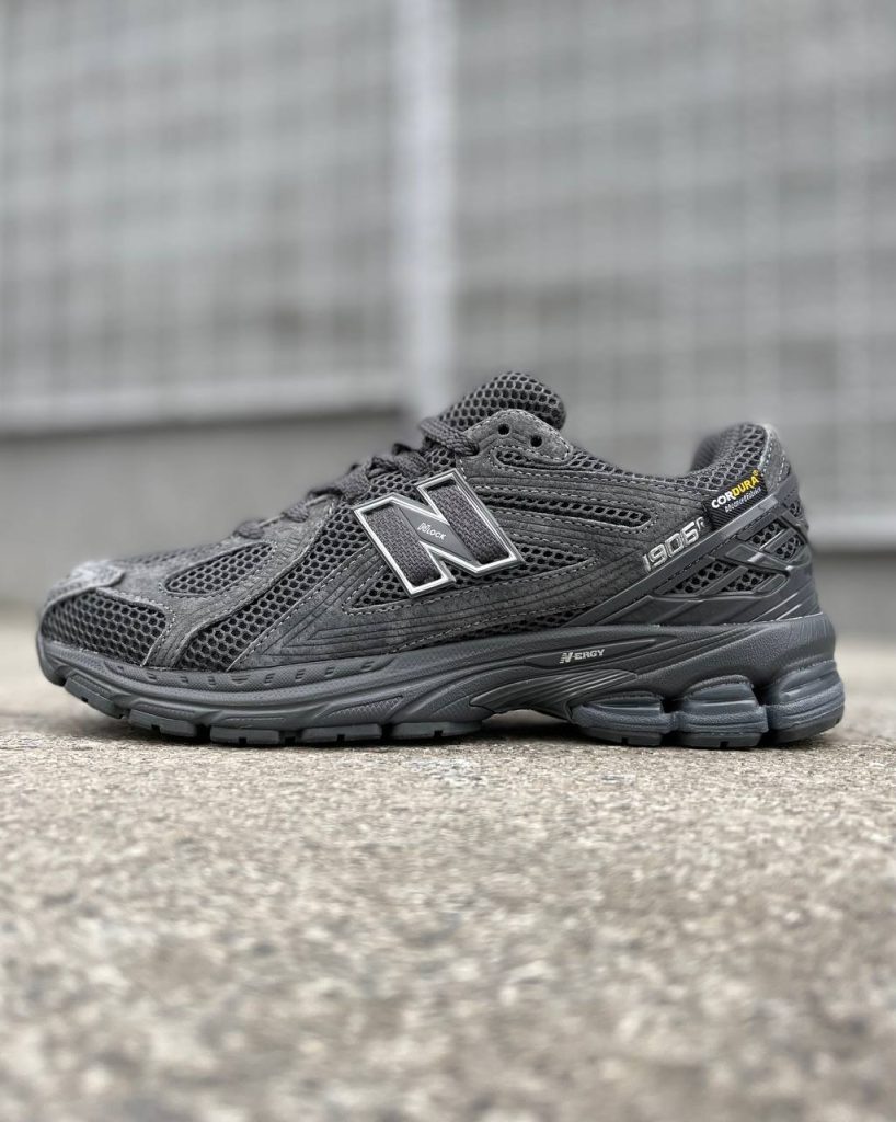 New Balance 1906R Grey