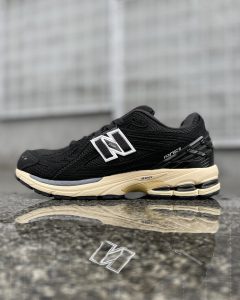 New Balance 1906R Black Taupe