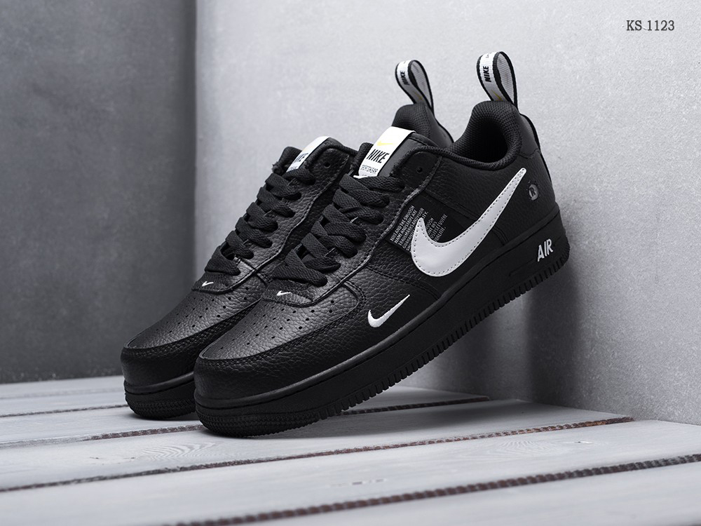 Кросівки Nike Air Force 1 LV8 Black (чорні)