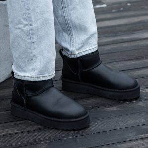 UGG Ultra Mini Mid Platform Black  Leather