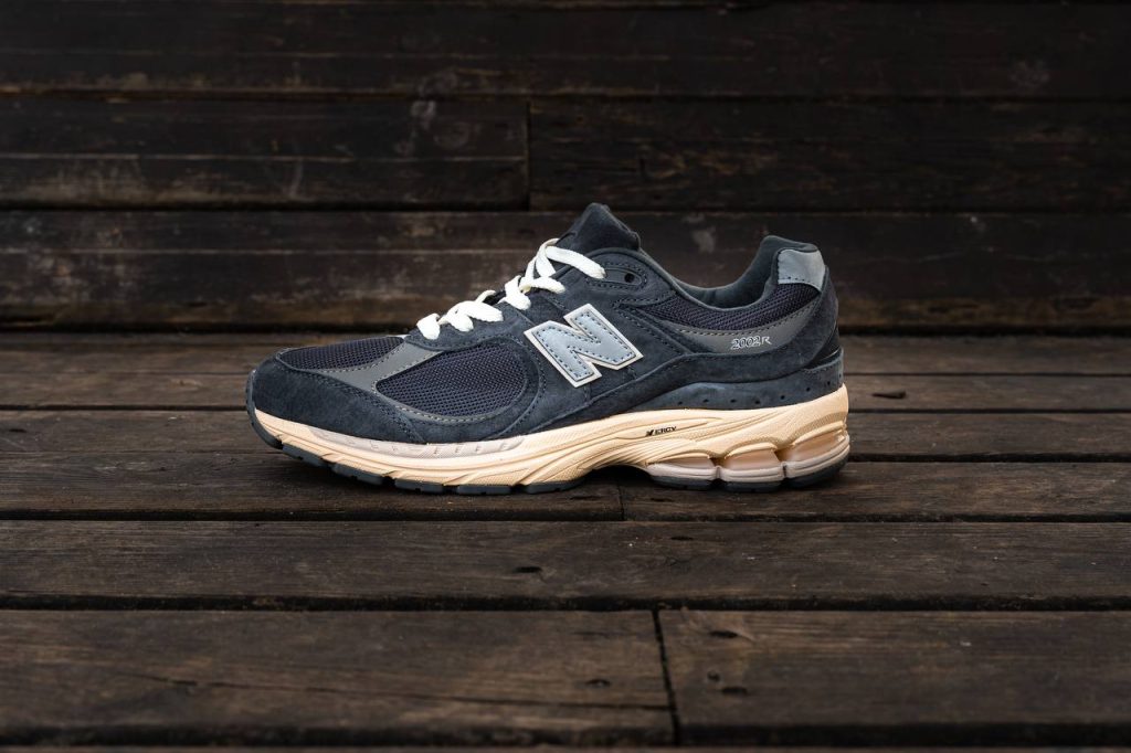 New Balance 2002R Dark Blue
