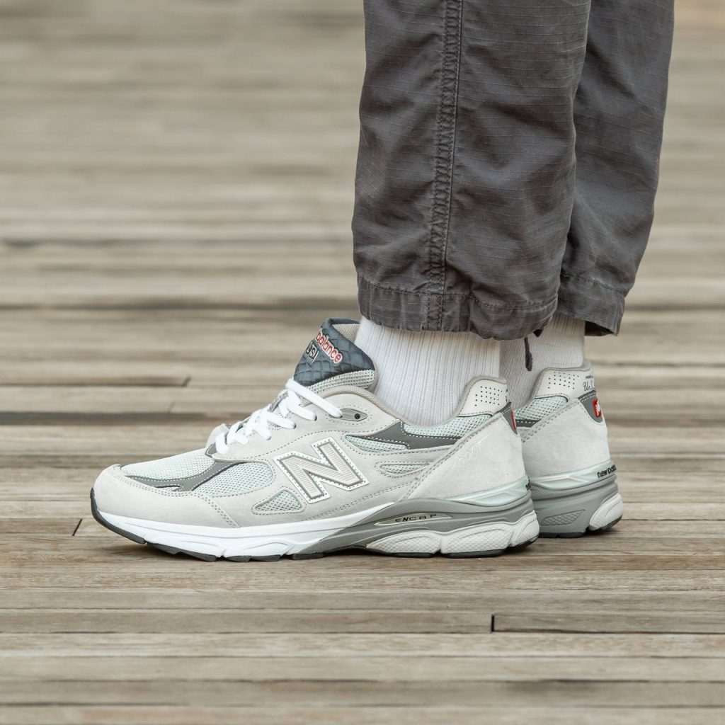 New Balance  990 v3 WhiteGrey