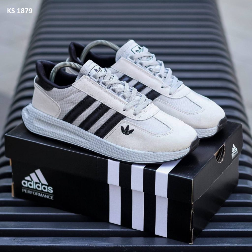 Adidas (бежеві)