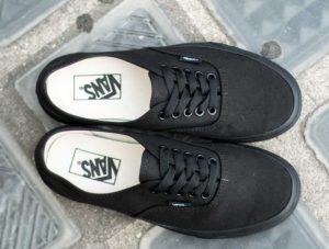 Кеди Vans Authentic Black Mono (чорні)