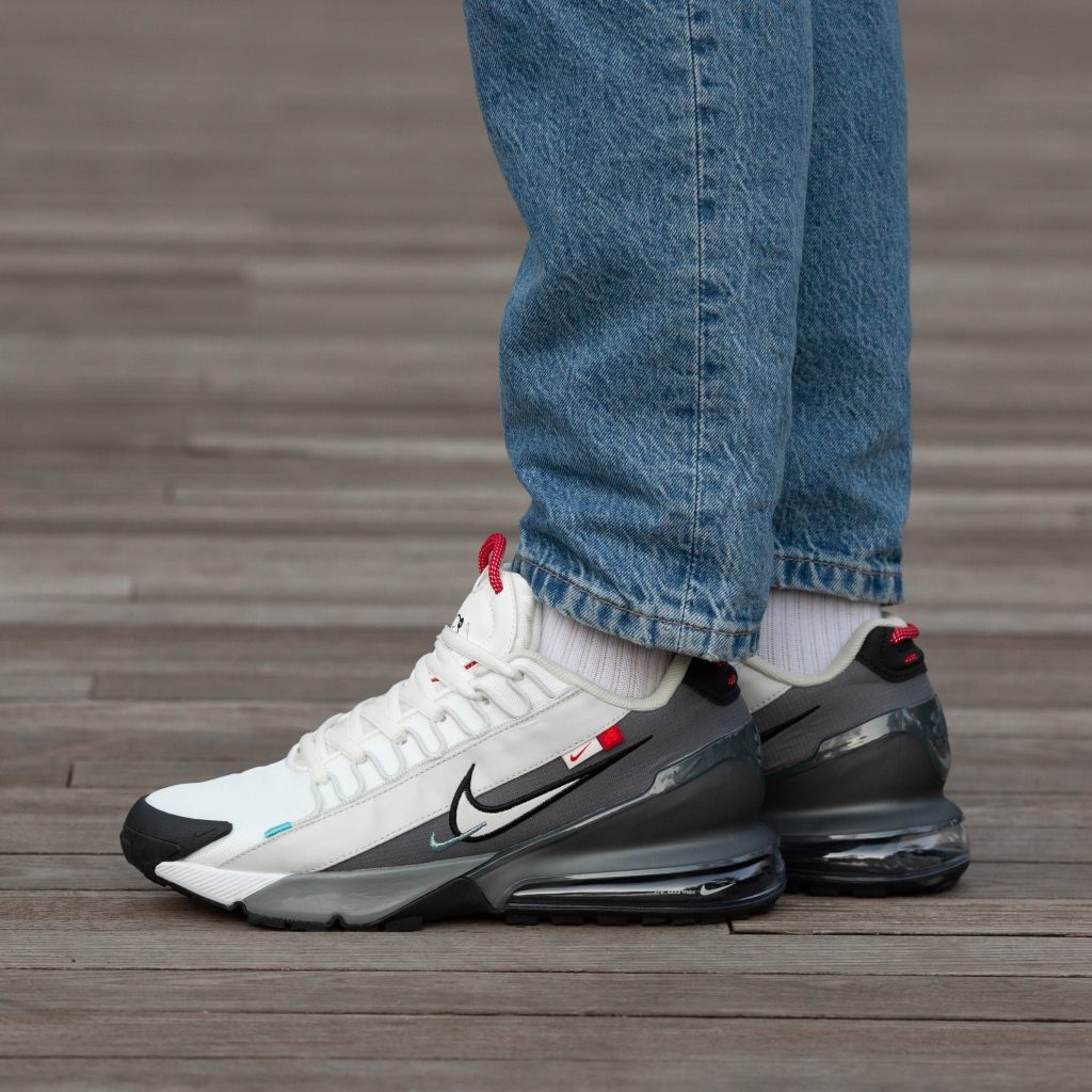 Nike Air Max Pulse Roam Summit White Metallic Silver