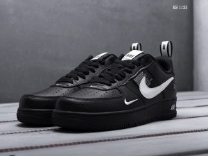 Кросівки Nike Air Force 1 LV8 Black (чорні)