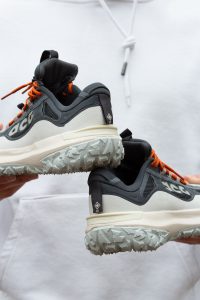 Nike Acg Mountain Fly 2 Low GTX Dark Smoke Grey