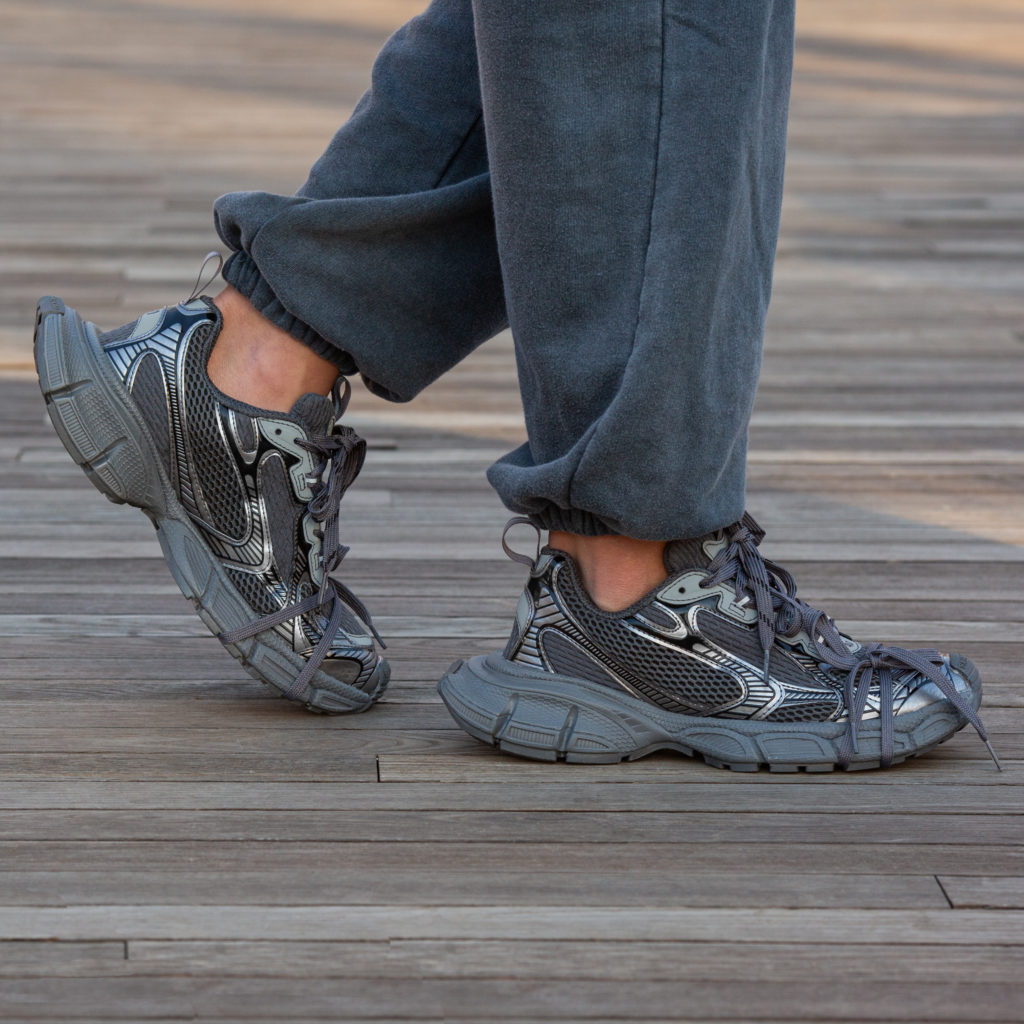 Balenciaga 3XL White Grafit